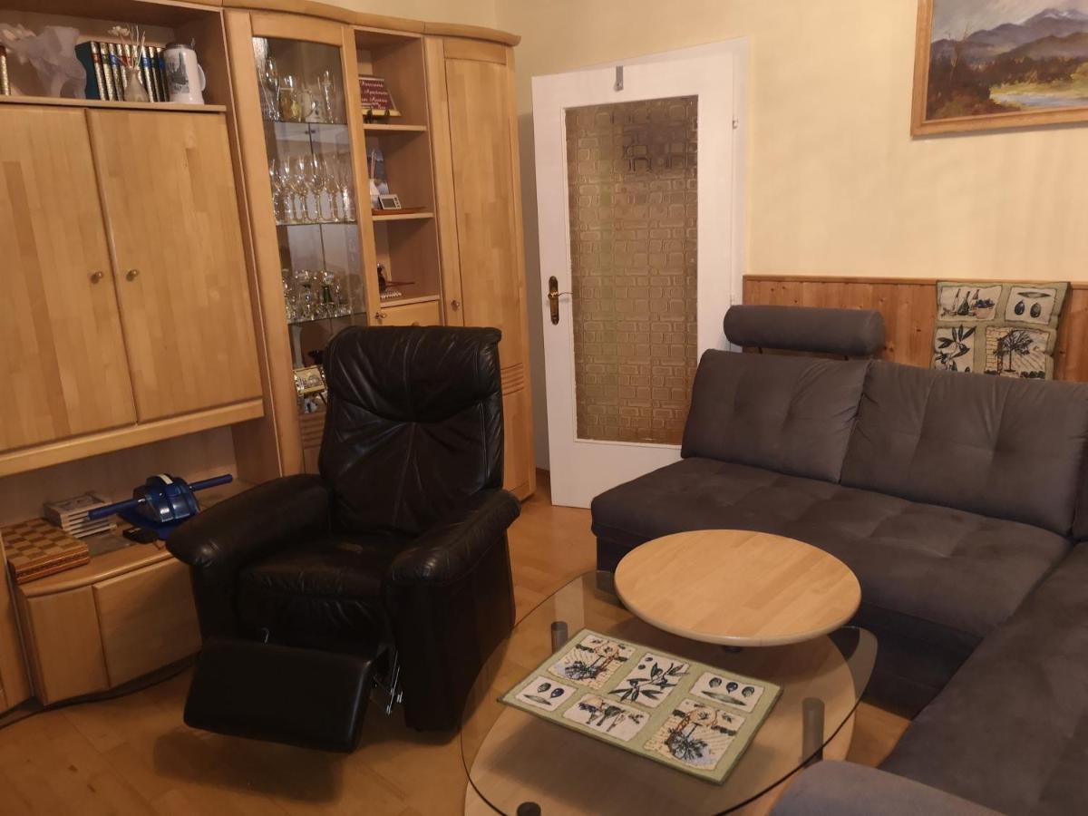 飞锐沃浓克罗滕斯酒店 格蒙登 外观 照片